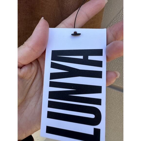 Lunya Woven Linen Sleeveless Shirt Tank in Brown Size Medium NWT - Picture 13 of 16